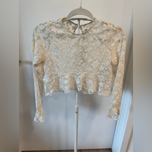 Zara - Picture 2 of 9